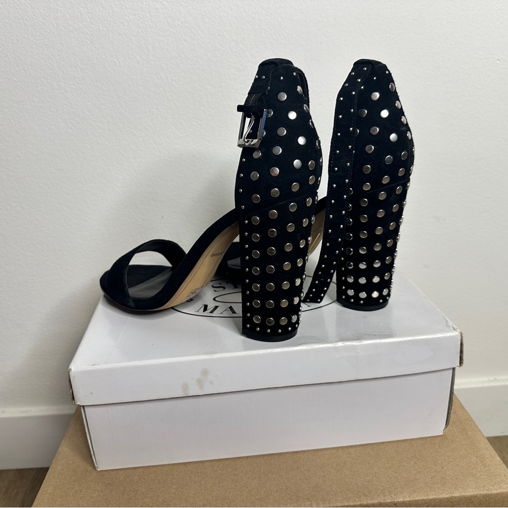 Dolce Vita Size 10 Black Heels with Sleek Design